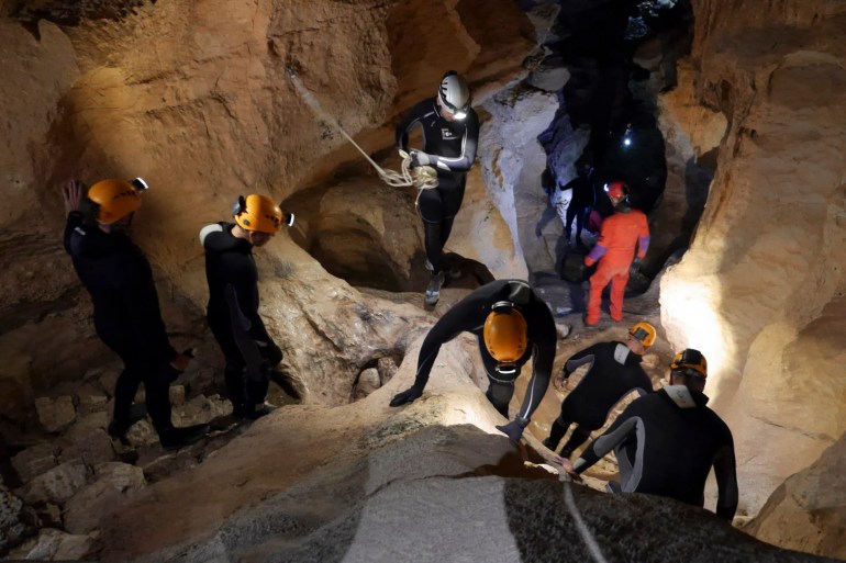 Gallery: How caves give astronauts a preview of life in space