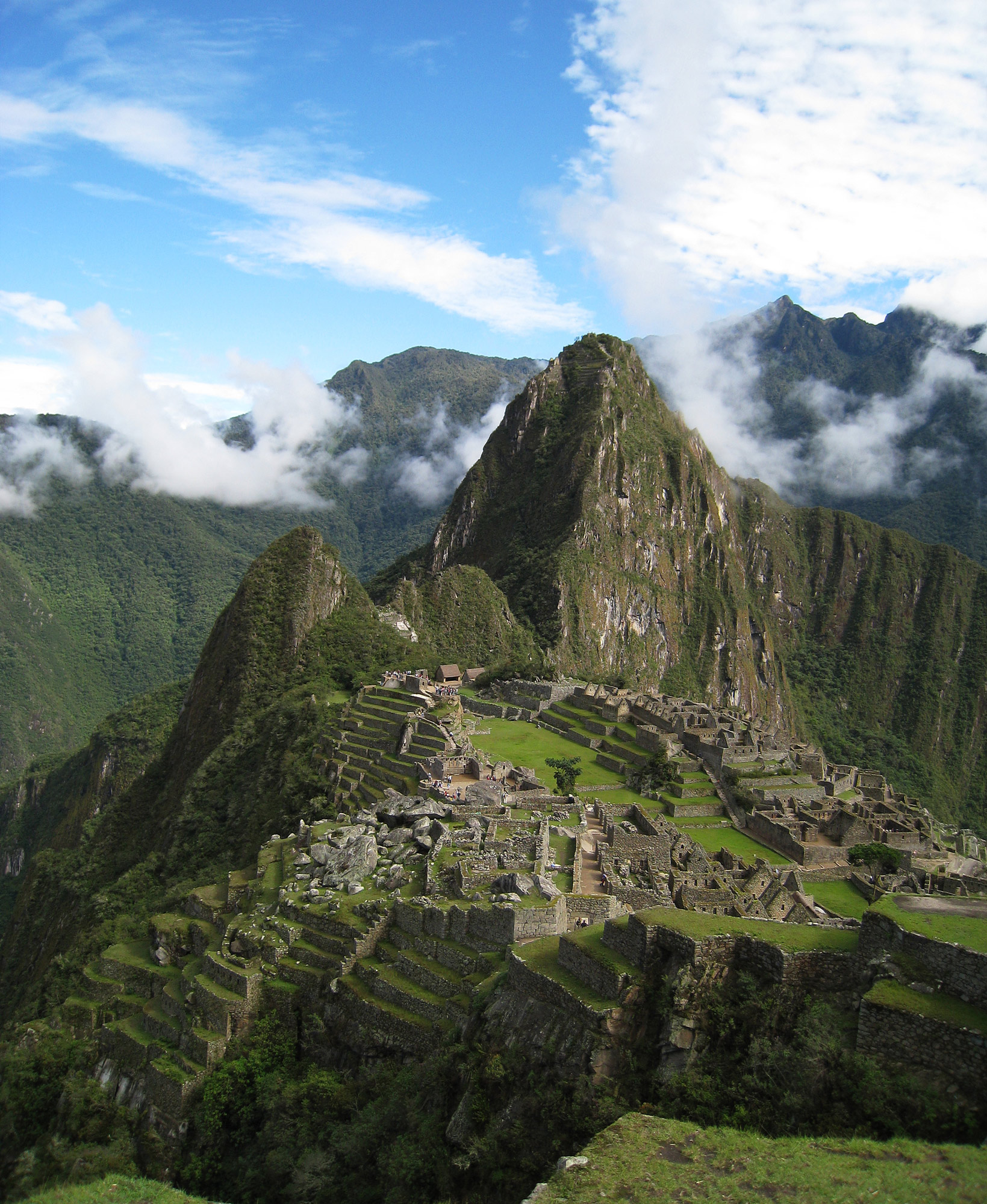 Perus mest kendte gamle ruiner, Machu Picchu. Foto af Flickr-brugeren Icelight (CC BY).