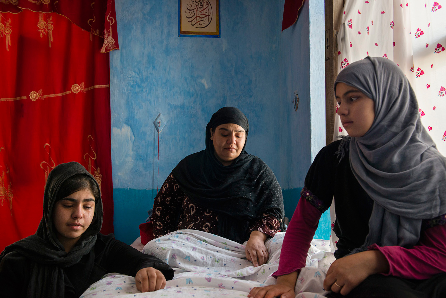 A rare, intimate look at the lives of single mothers in Afghanistan 