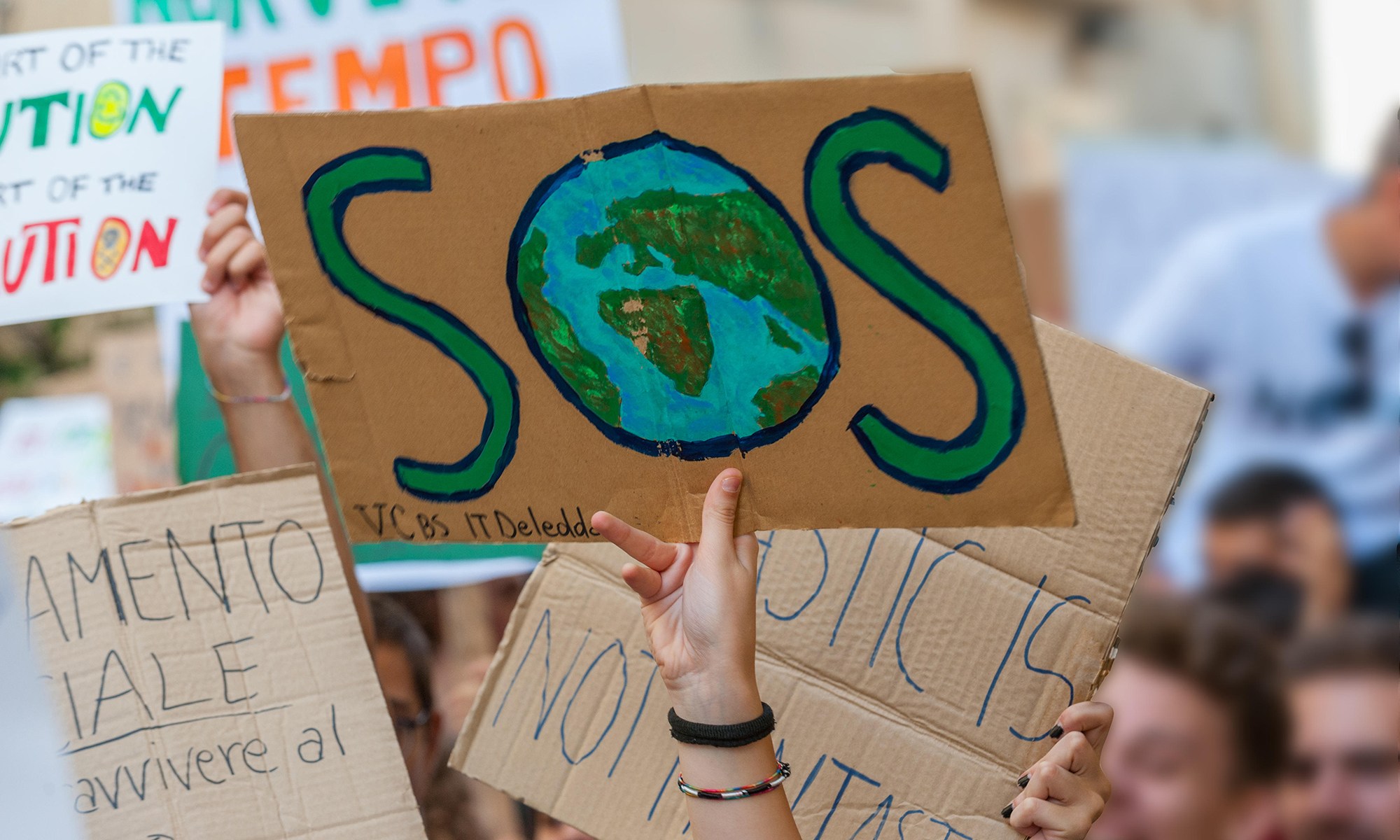 9 youth climate activists from around the world share their book and ...
